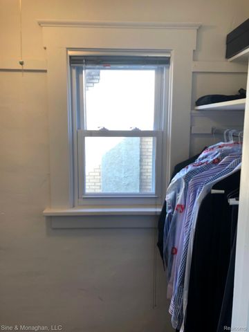 909 Knowles Street, Royal Oak, MI 48067