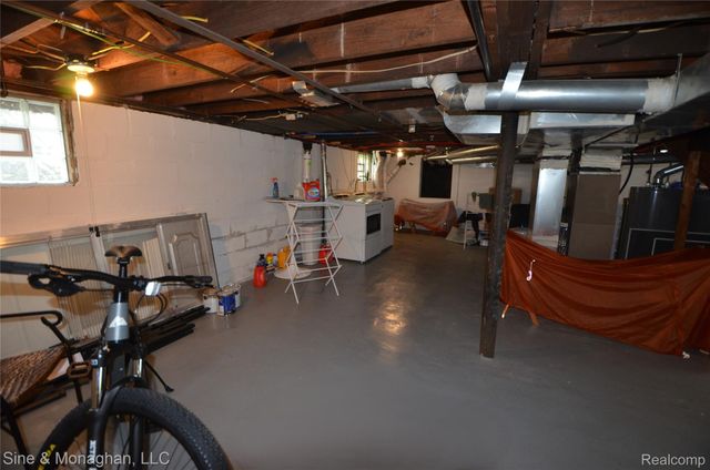 909 Knowles Street, Royal Oak, MI 48067
