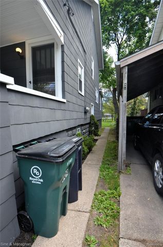 909 Knowles Street, Royal Oak, MI 48067
