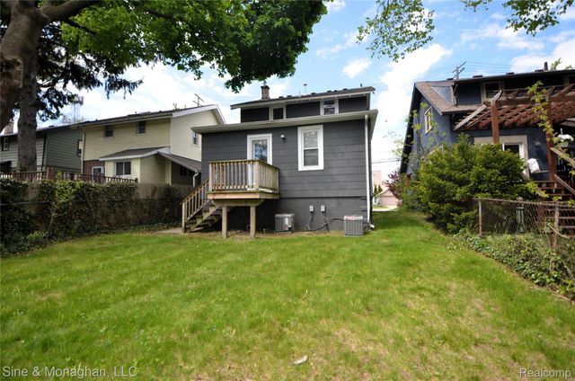 909 Knowles Street, Royal Oak, MI 48067