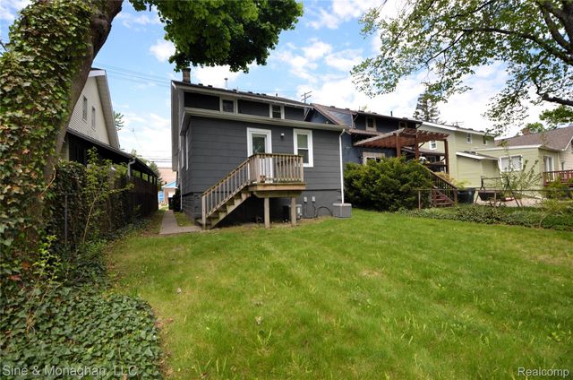 909 Knowles Street, Royal Oak, MI 48067