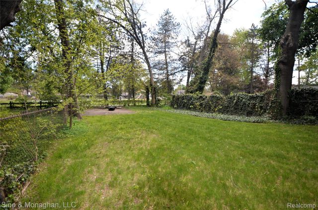 909 Knowles Street, Royal Oak, MI 48067