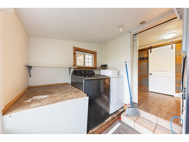 31778 S Hwy 213, Molalla, OR 97038