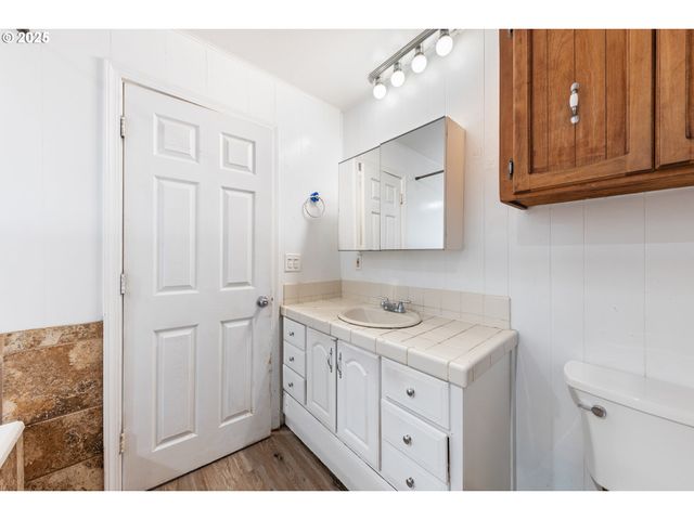 31778 S Hwy 213, Molalla, OR 97038