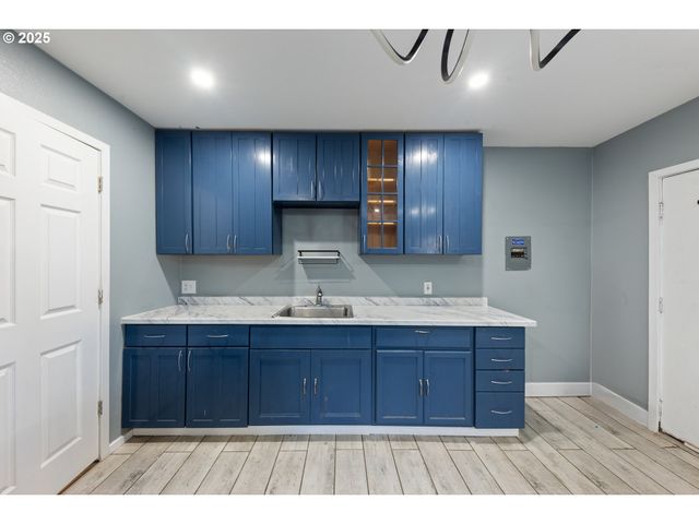 31778 S Hwy 213, Molalla, OR 97038