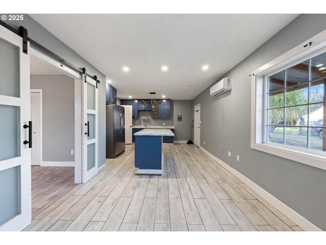 31778 S Hwy 213, Molalla, OR 97038