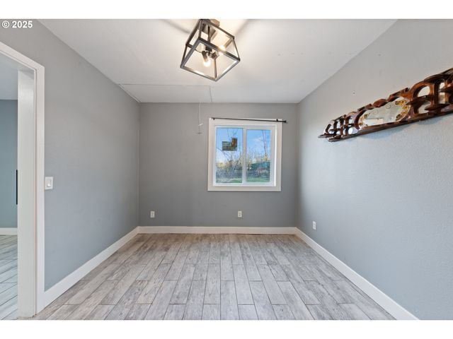 31778 S Hwy 213, Molalla, OR 97038