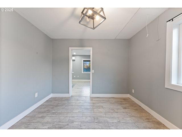 31778 S Hwy 213, Molalla, OR 97038