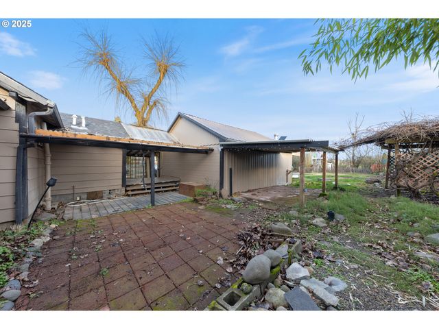 31778 S Hwy 213, Molalla, OR 97038