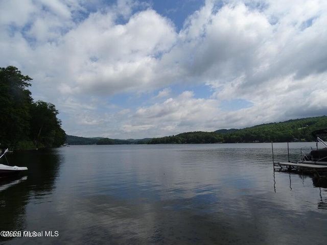 2255 Oaks Road, Argyle, NY 12809