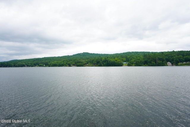 2255 Oaks Road, Argyle, NY 12809