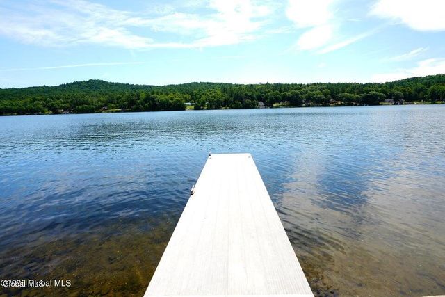 2255 Oaks Road, Argyle, NY 12809