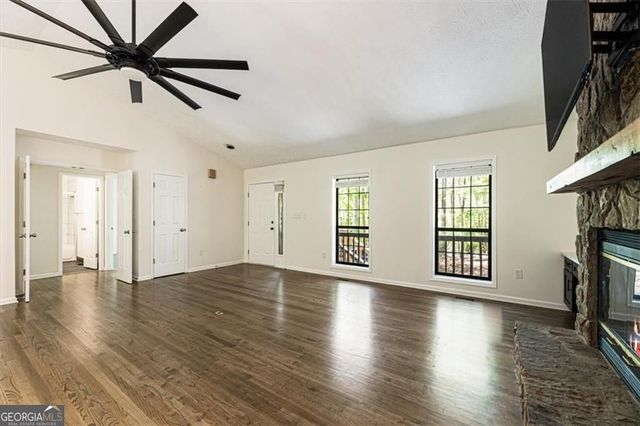 190 Red Coat Pass, Jasper, GA 30143