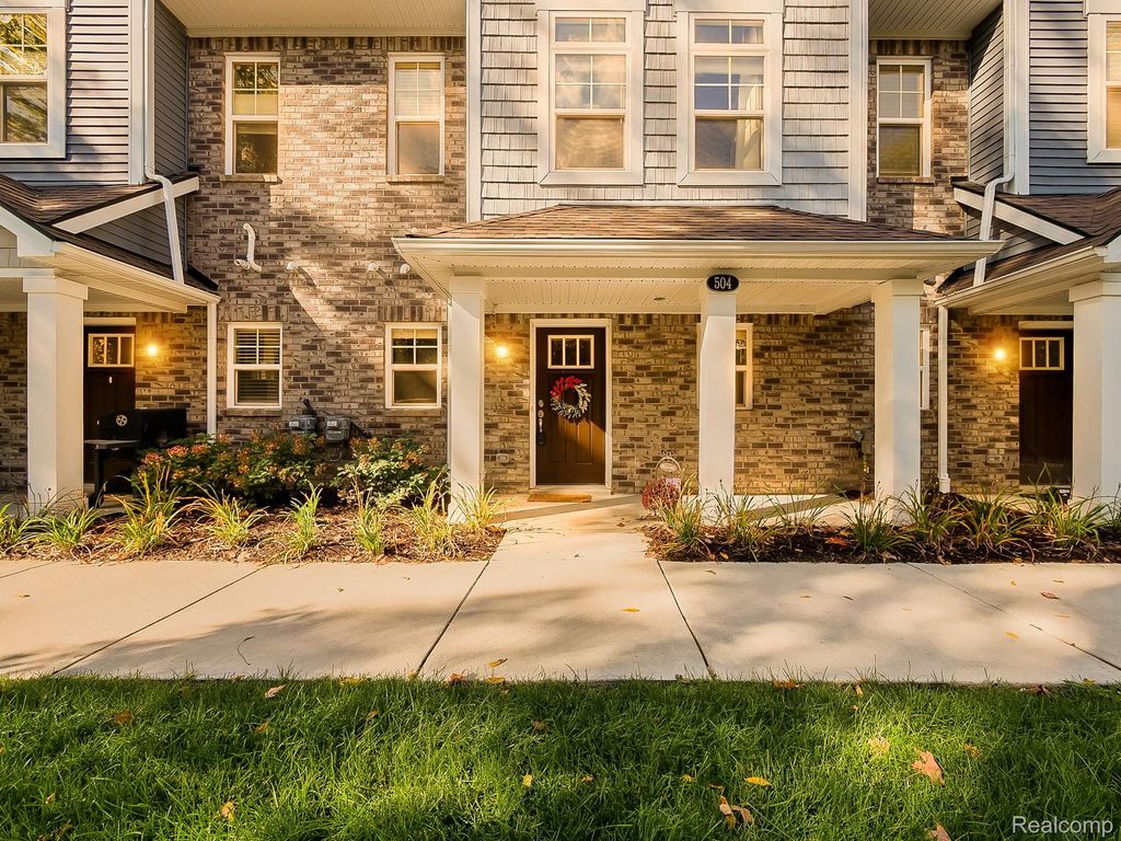 504 Anne Avenue, Brighton, MI 48116