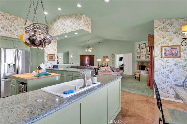 8828 Vincent Court, Oak Hills, CA 92344