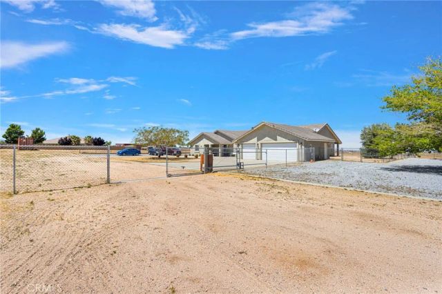 8828 Vincent Court, Oak Hills, CA 92344