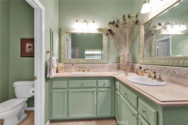 8828 Vincent Court, Oak Hills, CA 92344