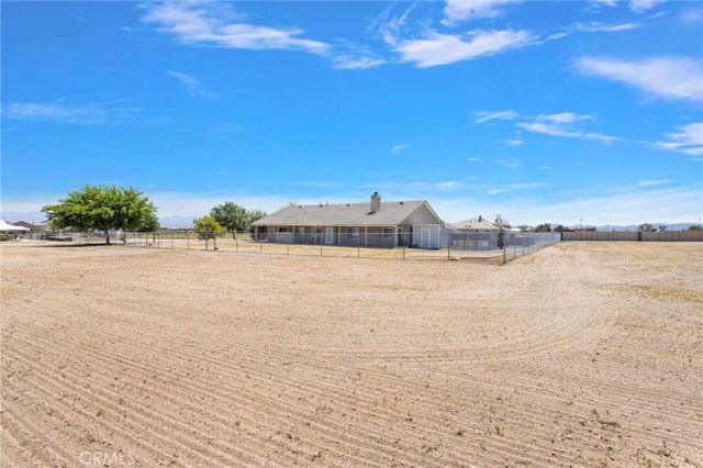 8828 Vincent Court, Oak Hills, CA 92344