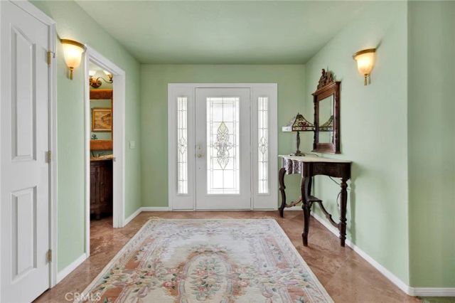 8828 Vincent Court, Oak Hills, CA 92344