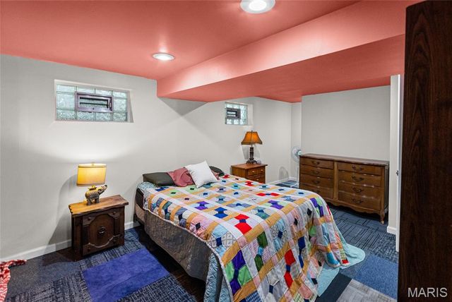 7900 Birkenhead Drive, St Louis, MO 63123