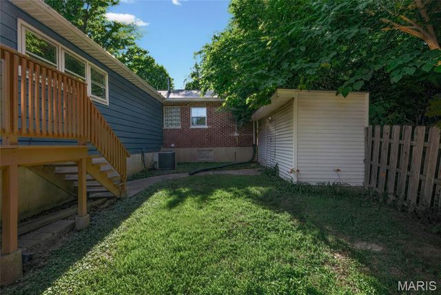 7900 Birkenhead Drive, St Louis, MO 63123