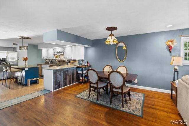 7900 Birkenhead Drive, St Louis, MO 63123