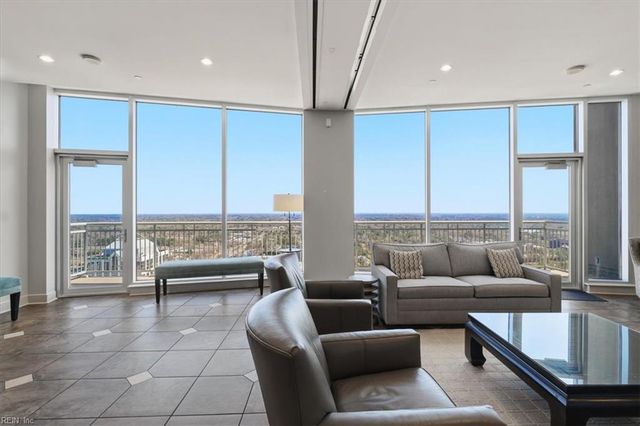 4545 Commerce St Unit 1904, Virginia Beach, VA 23462