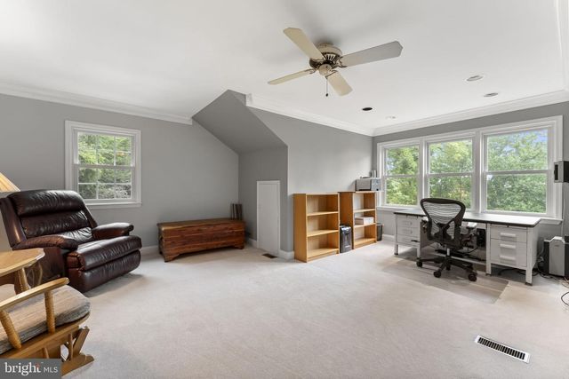 120 SUMMIT DR, Phoenixville, PA 19460