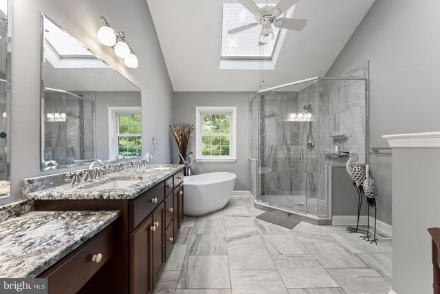 120 SUMMIT DR, Phoenixville, PA 19460