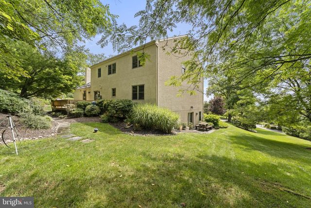 120 SUMMIT DR, Phoenixville, PA 19460