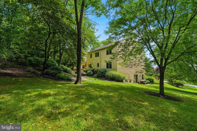 120 SUMMIT DR, Phoenixville, PA 19460