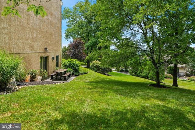 120 SUMMIT DR, Phoenixville, PA 19460