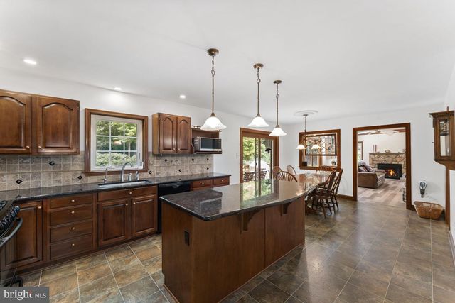 120 SUMMIT DR, Phoenixville, PA 19460
