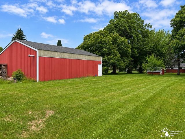 1090 Cole Road, Monroe, MI 48162