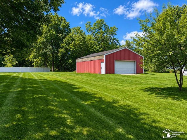1090 Cole Road, Monroe, MI 48162