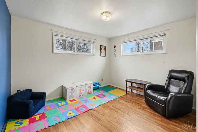 1 Jennings Road, Greenhills, OH 45218