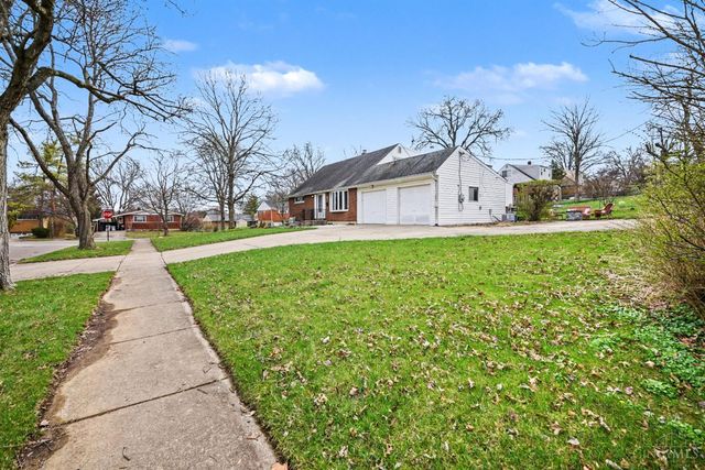 1 Jennings Road, Greenhills, OH 45218