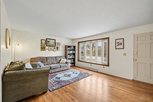 1 Jennings Road, Greenhills, OH 45218