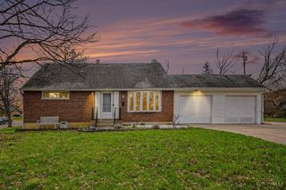1 Jennings Road, Greenhills, OH 45218
