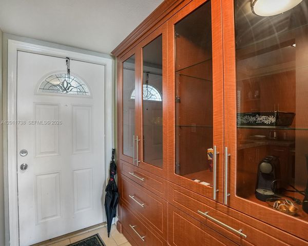 2900 W Sunrise Lakes Dr 101, Sunrise, FL 33322