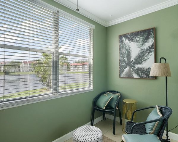 2900 W Sunrise Lakes Dr 101, Sunrise, FL 33322