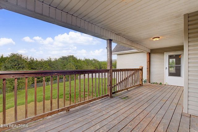 768 Harvest Meadows Drive, Kodak, TN 37764