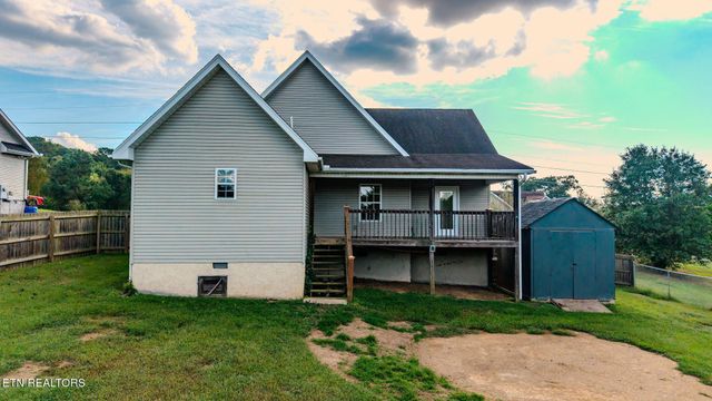 768 Harvest Meadows Drive, Kodak, TN 37764