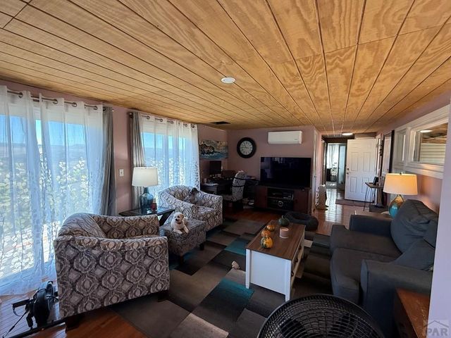 1574 4th St, Penrose, CO 81240