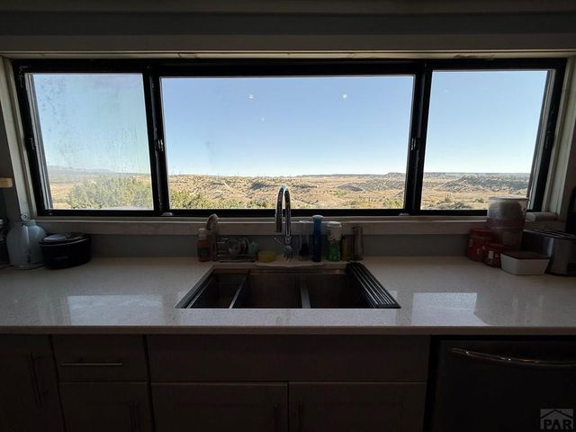 1574 4th St, Penrose, CO 81240