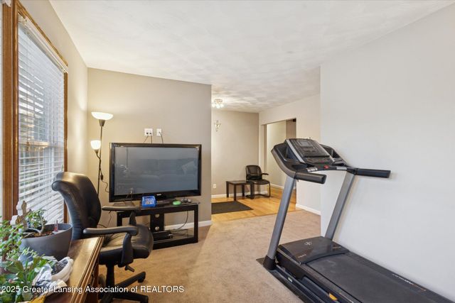 7895 W Herbison Road, Grand Ledge, MI 48837