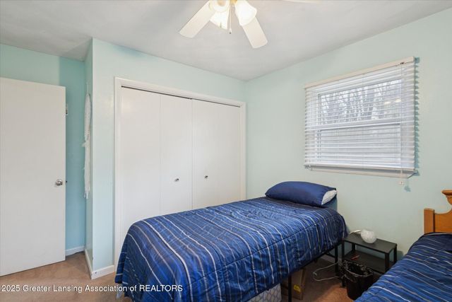 7895 W Herbison Road, Grand Ledge, MI 48837