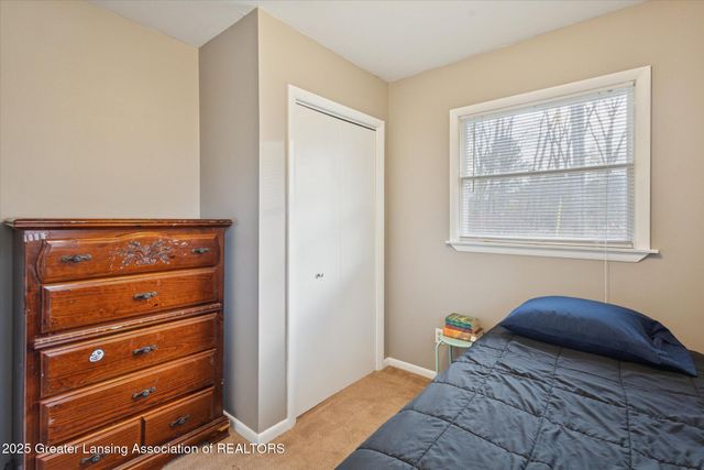 7895 W Herbison Road, Grand Ledge, MI 48837