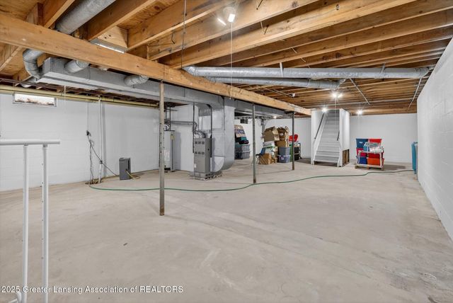 7895 W Herbison Road, Grand Ledge, MI 48837