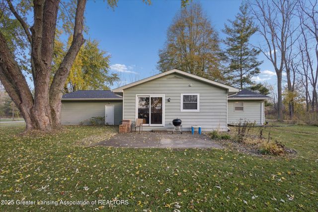 7895 W Herbison Road, Grand Ledge, MI 48837